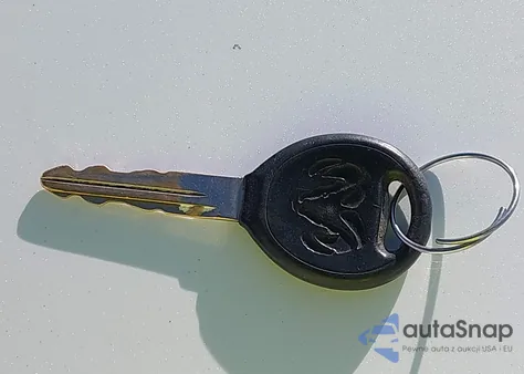 2001 Dodge Dakota Slt/Sport from USA, damaged, VIN 1B7HL2AX21S258348